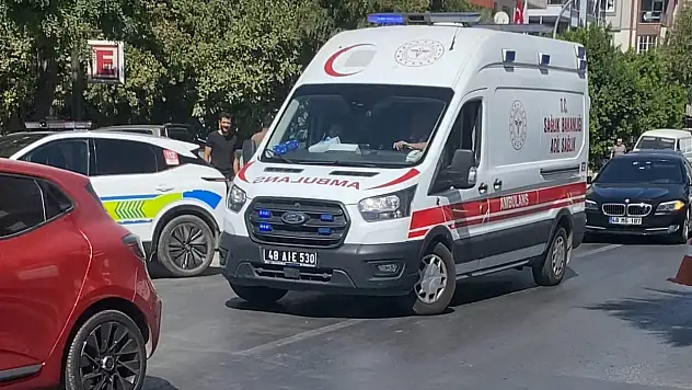 Milas'ta anne ve çocuğu kazada yaralandı