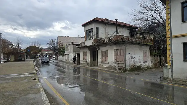 Milas'ta Bu Hafta Hava Kararsız: Önce Yağmur, Sonra Güneş