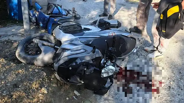 Milas'ta iki motosiklet çarpıştı: 1'i ağır 3 yaralı
