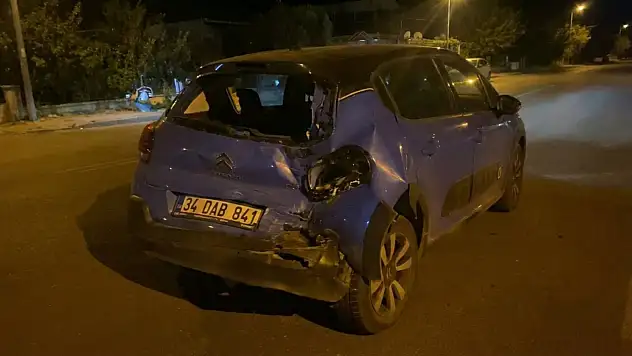 Milas'ta lastiği kopan araç zincirleme kazaya neden oldu 1 kişi yaralandı