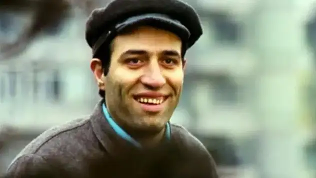 O güldü Türkiye güldü! Kemal Sunal vefatının 23. yılında özlemle anılıyor