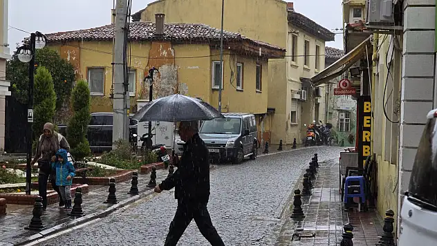 Şemsiyeleri Hazırlayın: Milas Yağmura Teslim Oluyor