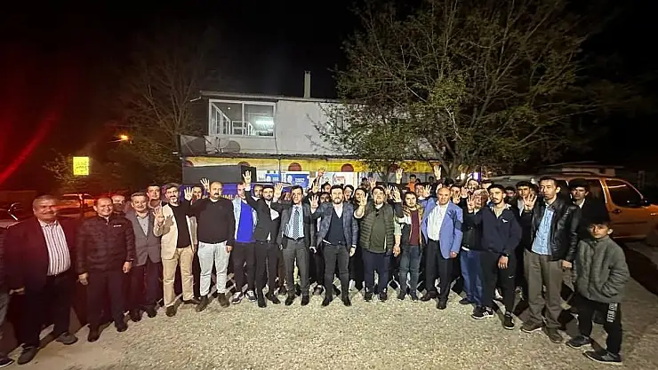 Ak Parti Muğla Milletvekili Adayı Yakup Otgöz, Milas’ta Partisinin Yeni Üyelerine Rozet Taktı