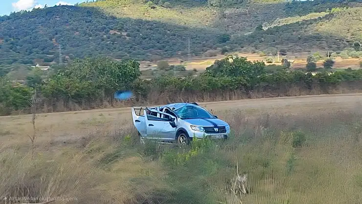 İki otomobil ve bir motosiklet çarpıştı: kazada 5 kişi yaralandı