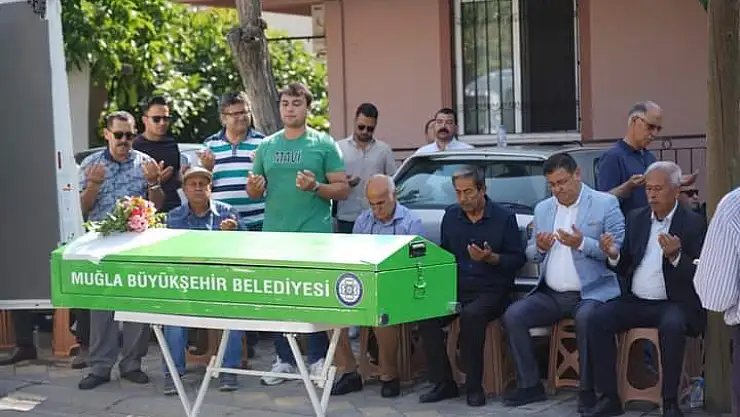 Merhume Fatma Çetinkaya, Dualarla Son Yolculuğuna Uğurlandı