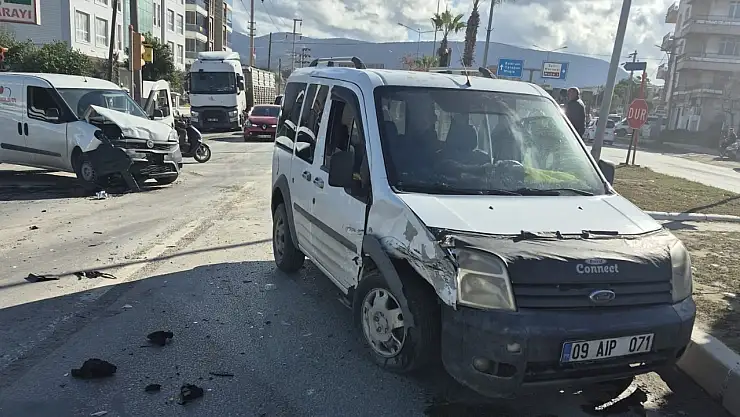 Milas Adliye Kavşağı'nda Yine Kaza: Bir Kişi Yaralandı