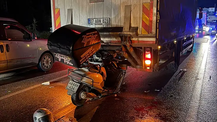 Milas Bodrum yolunda faciadan dönüldü: Motosiklet kamyona ok gibi saplandı