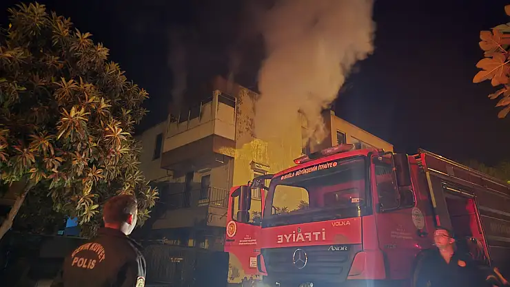 Milas Hayıtlı Mahallesi'nde Bulunan Bir Evde Yangın Çıktı...