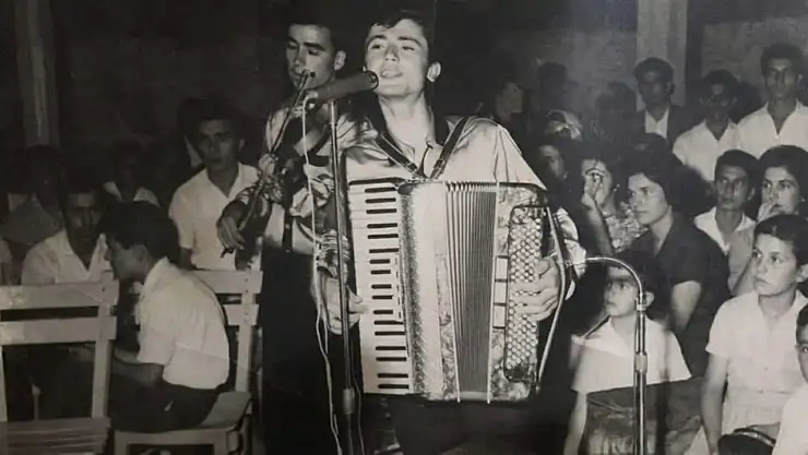 Milas'ın ilk piyanisti Erdal Demir vefat etti