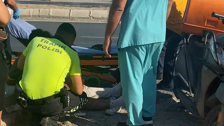 Milas'ta 23 Nisan Bulvarı'nda Trafik Kazası: Kurye Yaralandı