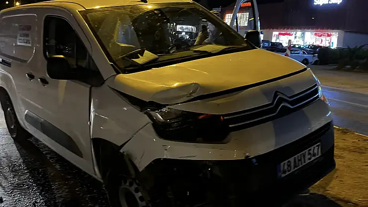Milas'ta Ani Fren Sonucu Zincirleme Kaza Meydana Geldi