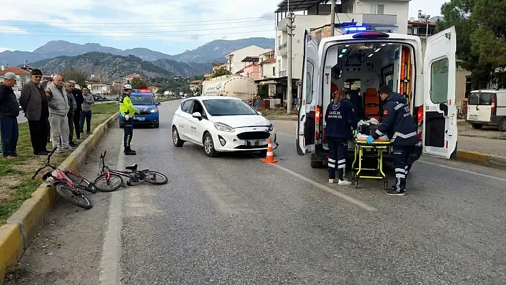 Milas'ta Bisikletli Çocuklara Otomobil Çarptı: İki Çocuk Yaralandı