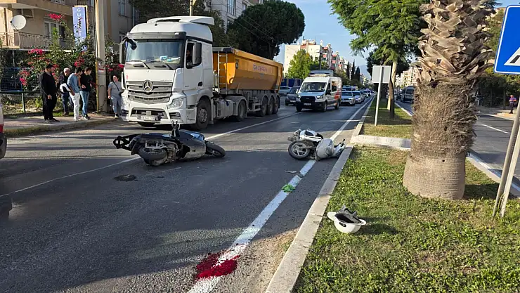Milas'ta Feci Kaza: Motosikletler Kafa Kafaya Çarpıştı 1'i Ağır 2 Kişi Yaralandı