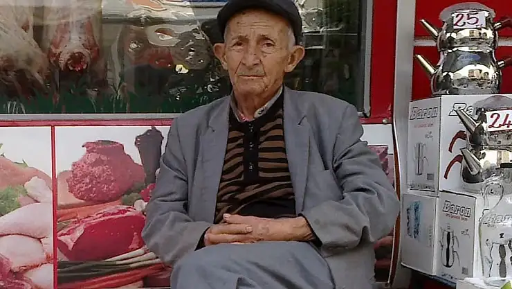Milas'ta sevilen isimlerden Mustafa Türker vefat etti