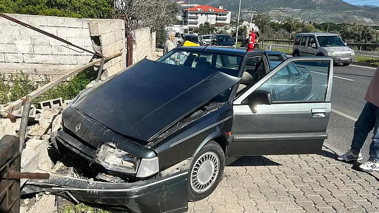 Milas’ta Zincirleme Trafik Kazası: Ani Manevra Üç Aracın Çarpışmasına Sebep Oldu