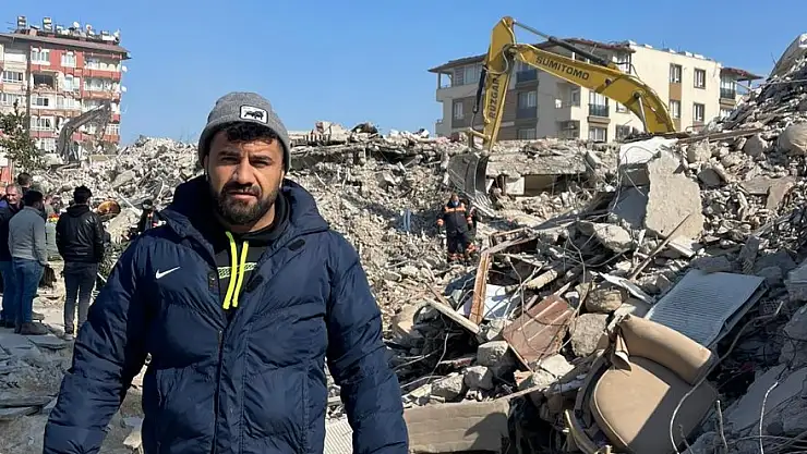 Muğlalı Başpehlivan Deprem Bölgesinde Kurtarma Çalışmalarına Katılıyor