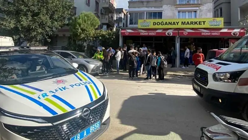 Akkent Pazar Yeri Karşısında Yayaya Otomobil Çarptı