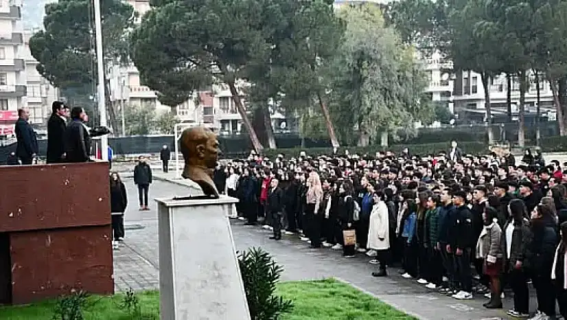 Ara tatil sona erdi, Milas'ta öğrenciler ders başı yaptı