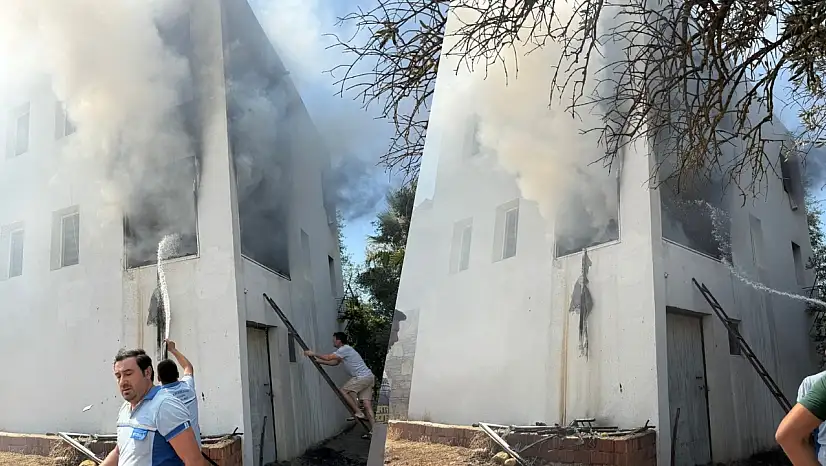 Çamarası'nda Meyve Bahçesinde Başlayan Yangın Evi Küle Çevirdi