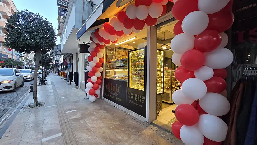 Milas'ın Lezzet Durağı 'Dilek Pastanesi', Kadıağa Caddesi'nde İkinci Şubesiyle Hizmetinizde!