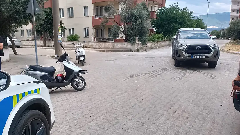 Milas'ta Pikap ile Motosiklet Çarpıştı: 1 Yaralı