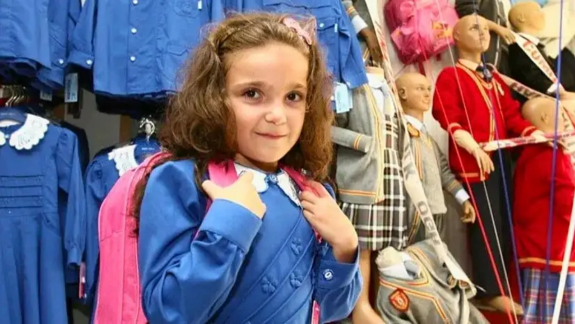 Okullardaki serbest kıyafet uygulaması kaldırıldı...
