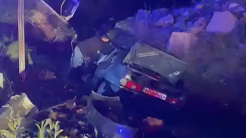 Milas Bodrum Karayolunda Can Pazarı: Kontrolden Çıkan Araçlar Şarampole Uçtu 3 Kişi Yaralandı