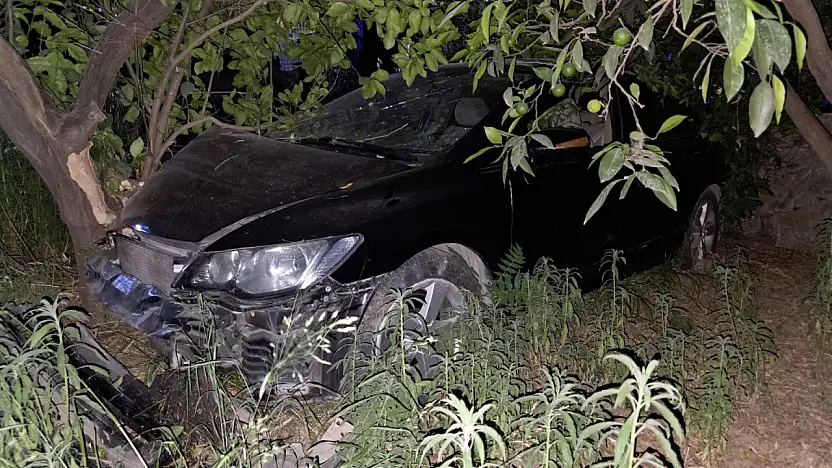 Milas'ta Kontrolden Çıkan Otomobil Şarampole Uçtu: 1 Yaralı