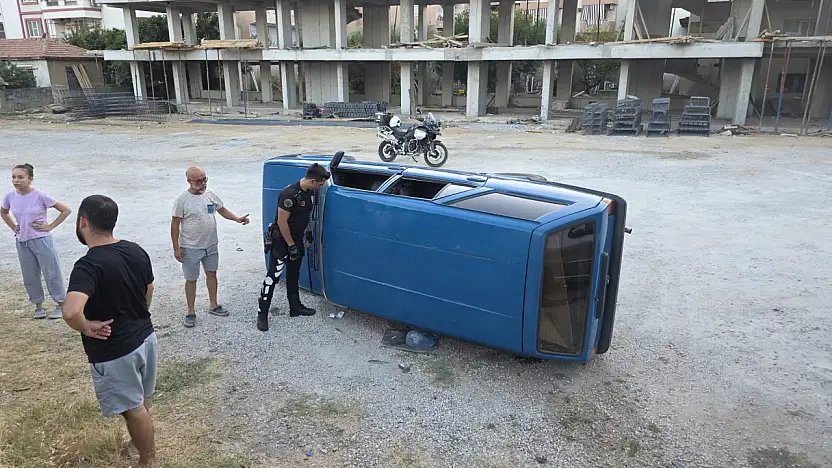 Milas'ta Kontrolden çıkan otomobil banketten aşağı düştü: 1 Kişi Yaralandı