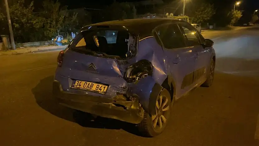 Milas'ta lastiği kopan araç zincirleme kazaya neden oldu 1 kişi yaralandı