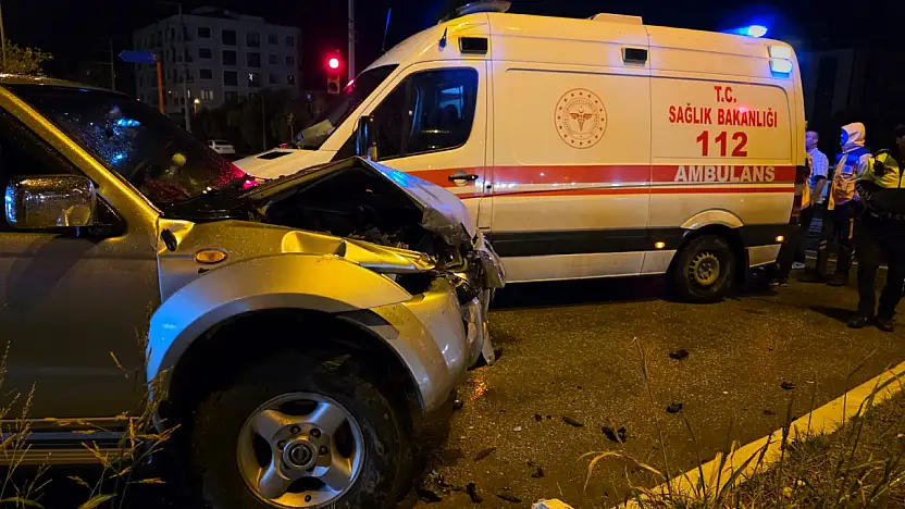 Milas'ta Otogar Kavşağı'nda Kaza: Bir Kişi Yaralandı