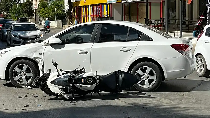 Milas'ta Otomobil ile Motosiklet Çarpıştı: 1 Yaralı