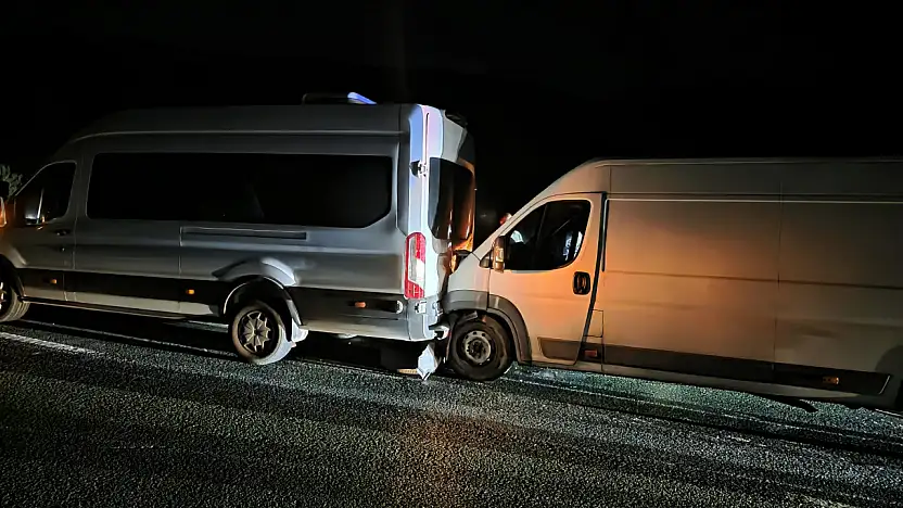 Milas'ta Yol ortasında duran araç zincirleme kazaya neden oldu: 1 yaralı