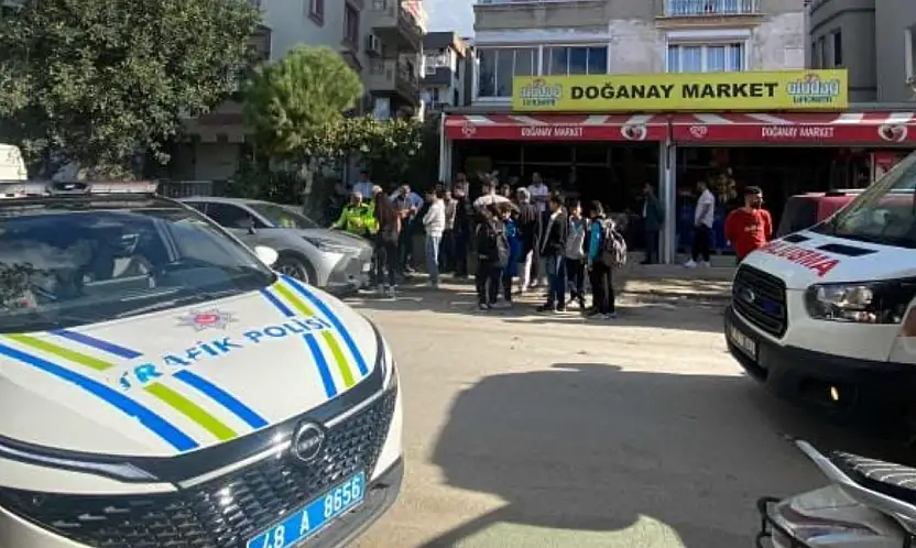 Akkent Pazar Yeri Karşısında Yayaya Otomobil Çarptı