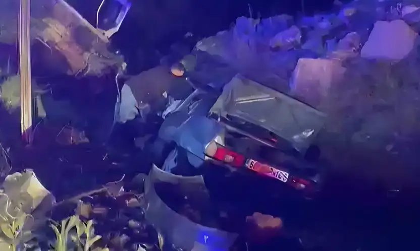 Milas Bodrum Karayolunda Can Pazarı: Kontrolden Çıkan Araçlar Şarampole Uçtu 3 Kişi Yaralandı