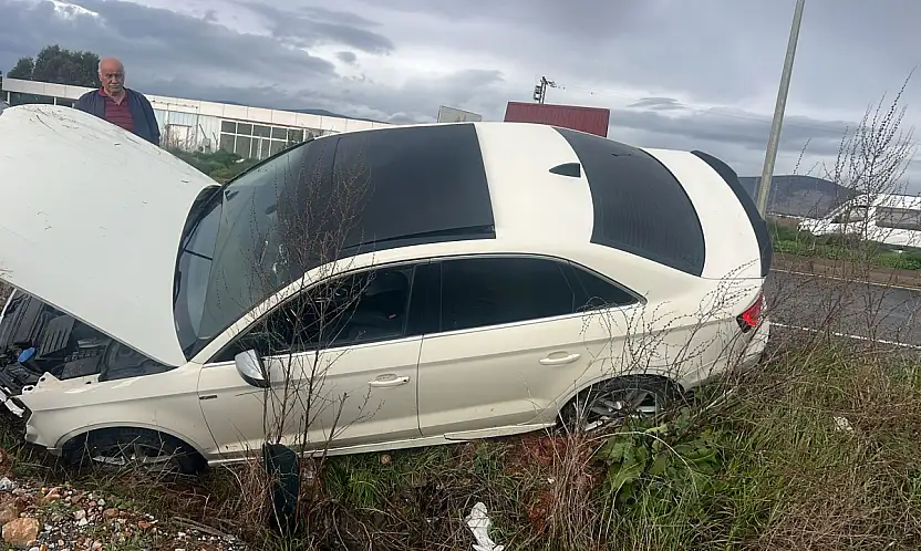 Milas Bodrum Yolunda Korkutan Kaza: Şarampole Uçtu