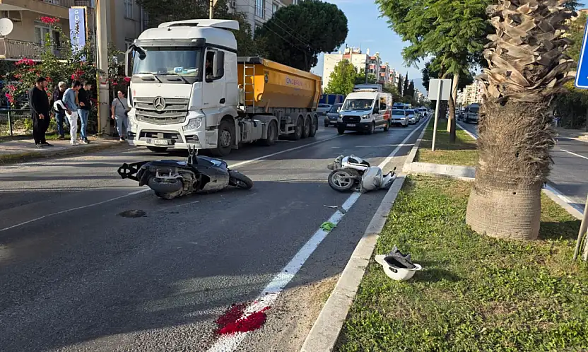 Milas'ta Feci Kaza: Motosikletler Kafa Kafaya Çarpıştı 1'i Ağır 2 Kişi Yaralandı