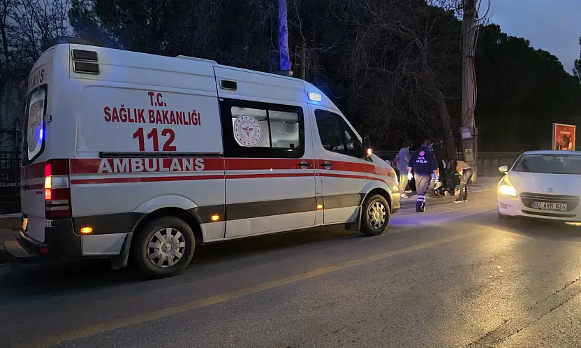 Milas'ta ilginç kaza: Motosiklet sürücüsü yaralandı, yaya kayıplara karıştı