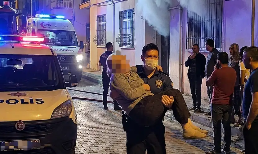 Milas'ta Kahraman Polisler Facianın Önüne Geçti! Uykusundaki Yaşlı Kadına 'Nefes' Oldular