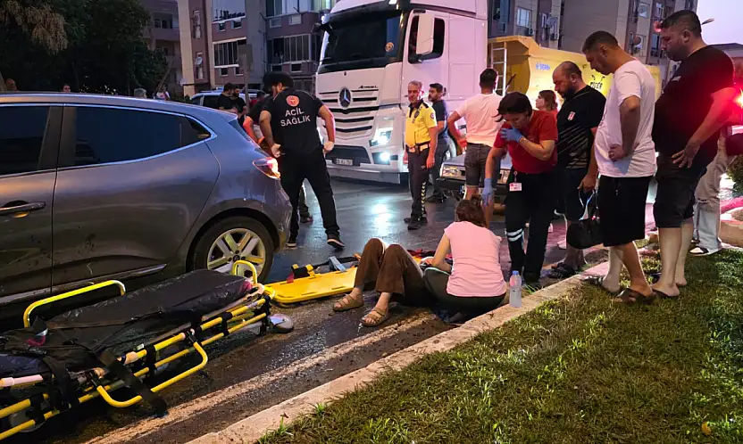 Milas'ta Kaza: Motosiklet Orta Refüje Çarptı 1 Yaralı