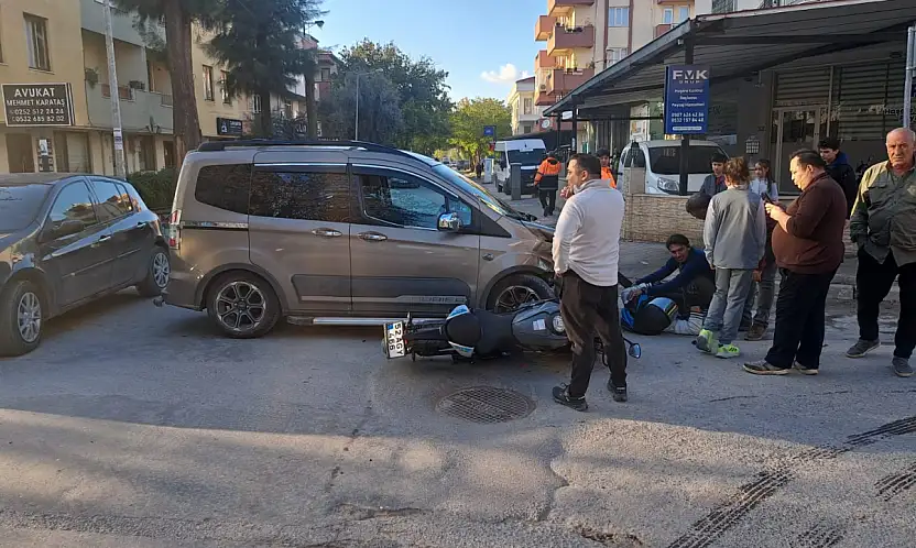 Milas'ta Motosiklet Kazası Ucuz Atlatıldı: Motosiklet Sürücüsü Hafif Yaralandı