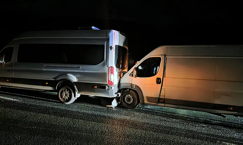 Milas'ta Yol ortasında duran araç zincirleme kazaya neden oldu: 1 yaralı