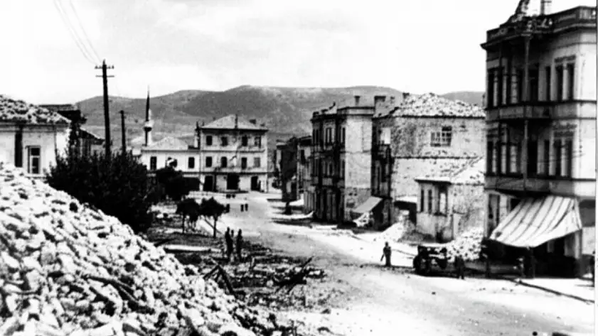 Tarihçiler hâlâ tartışıyor: Milas'ın bombalanması kaza mı mesaj mıydı?