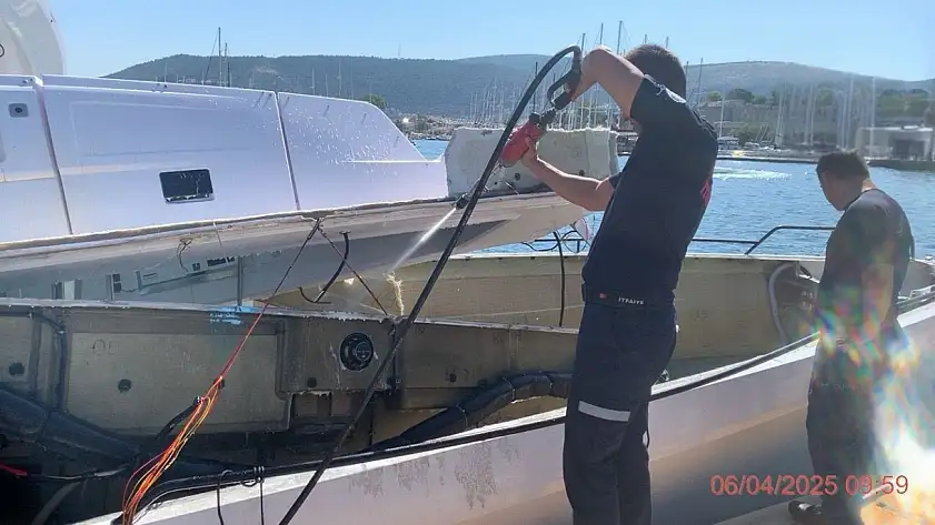 Bodrum Marina'da Patlama: İki Kişi Yaralandı